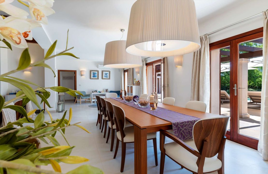 Stunning Finca Alcudia Mallorca with pool and landscaped gardens